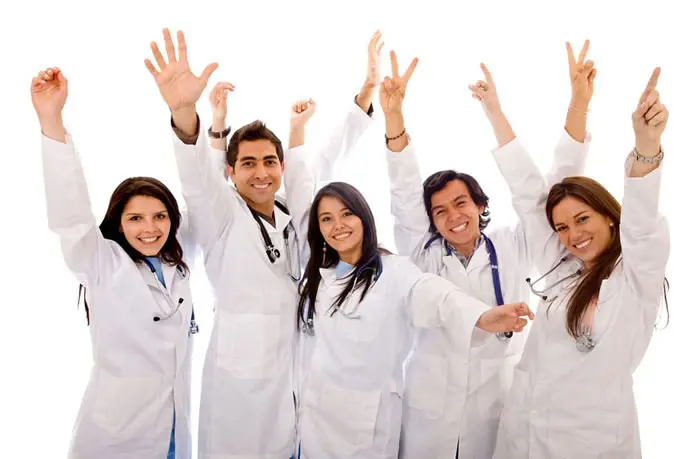 Aprovado por mais de 30 mil médicos Medicos felizes